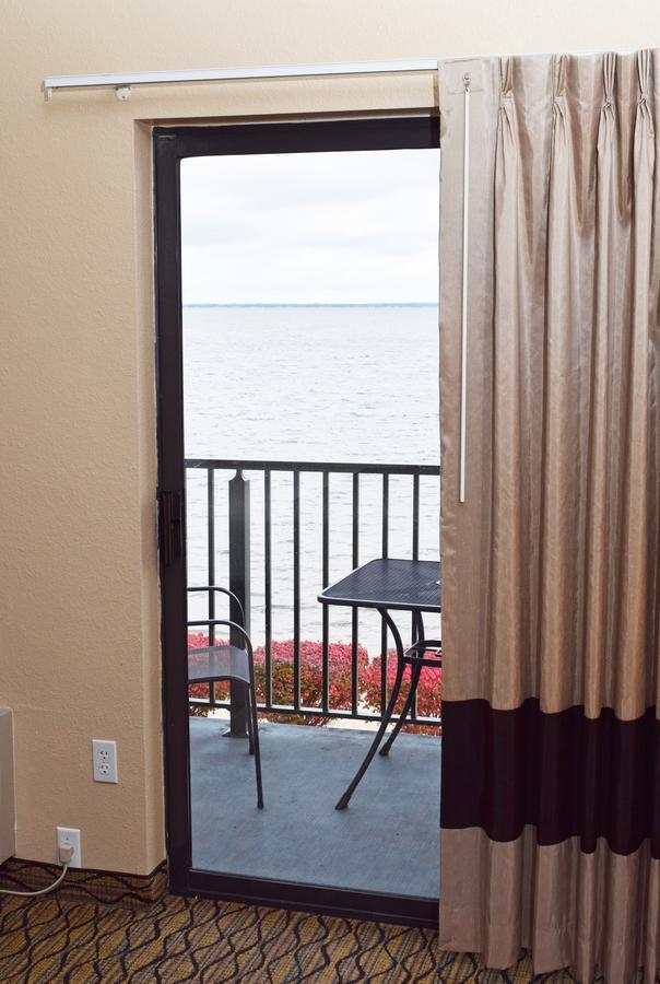 Beachfront Hotel Houghton Lake Exteriér fotografie
