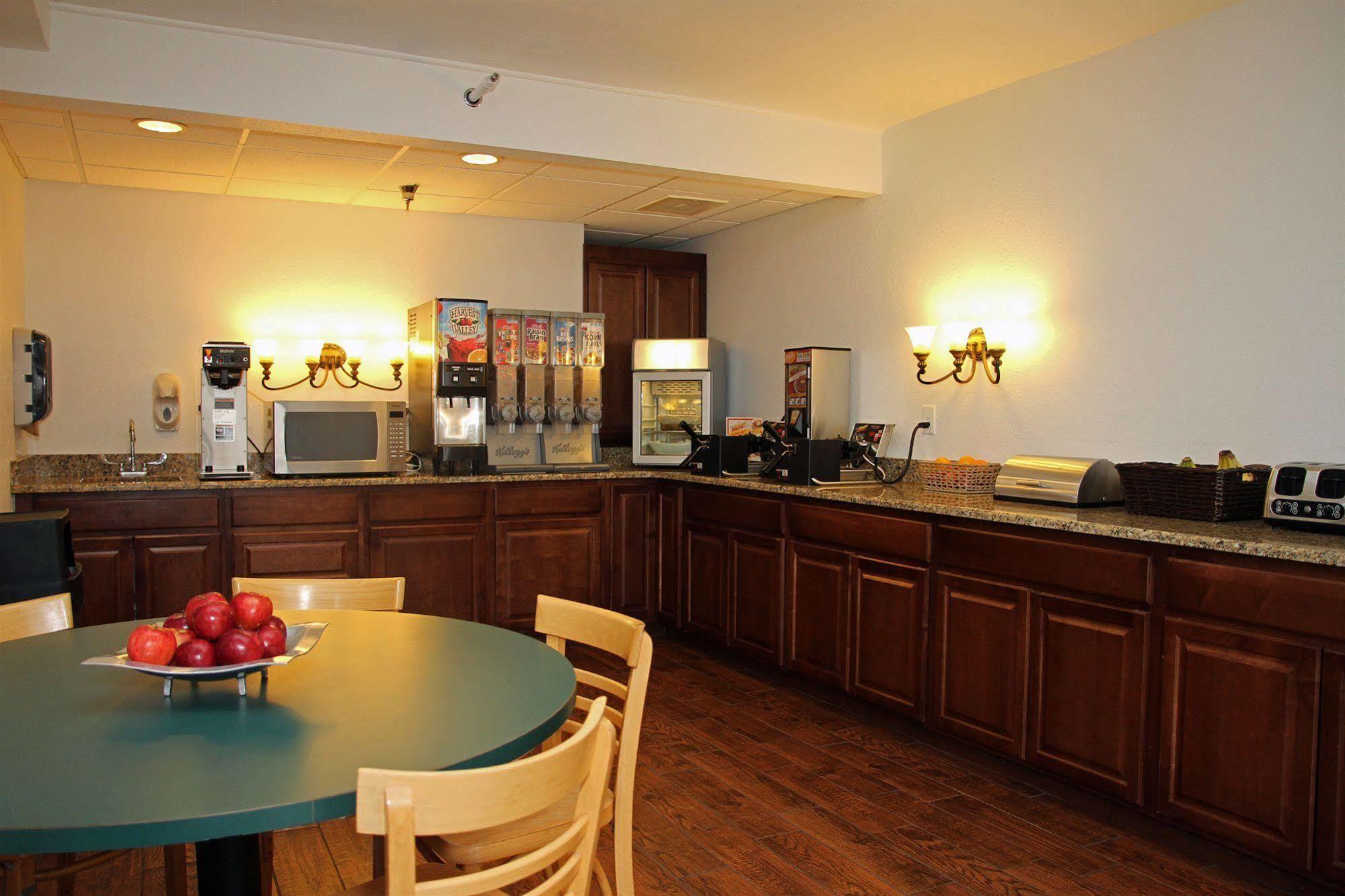 Beachfront Hotel Houghton Lake Exteriér fotografie