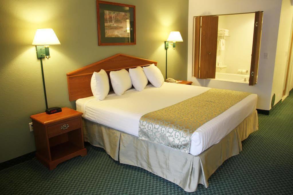 Beachfront Hotel Houghton Lake Exteriér fotografie